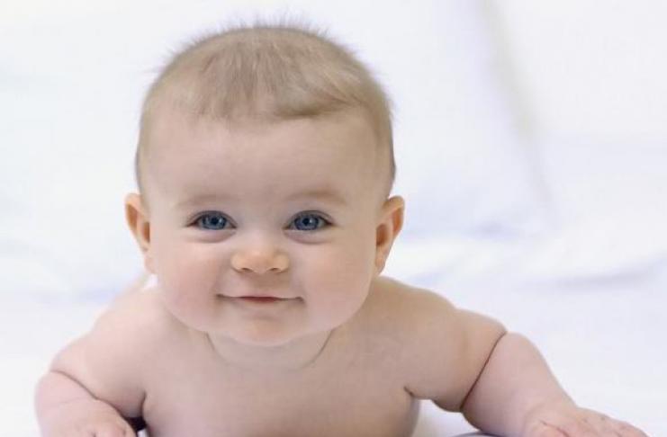 Резкий скачок развития ребенка: что в семь месяцев должен уметь делать малыш